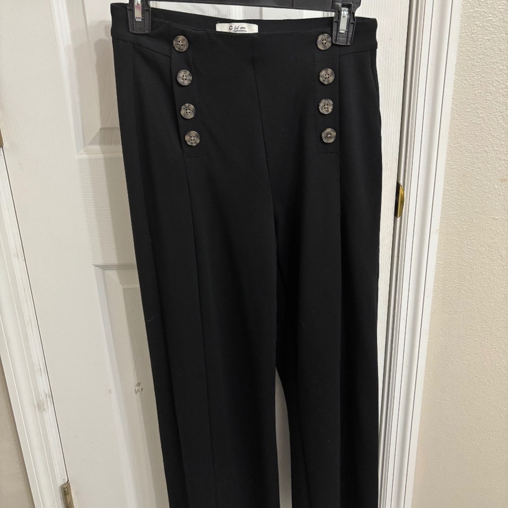 Black wide leg pant!